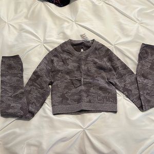 Gymshark Long Sleeve Crop Workout Top